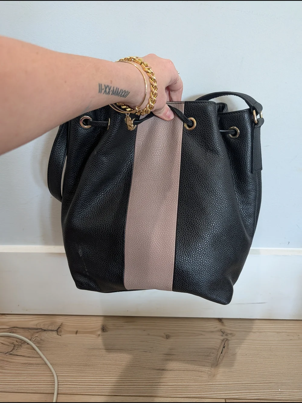 Kate Spade Black Taupe Leather Colorblock Drawstring Bucket Shoulder Bag